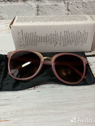 Солнцезащитные очки женские avon