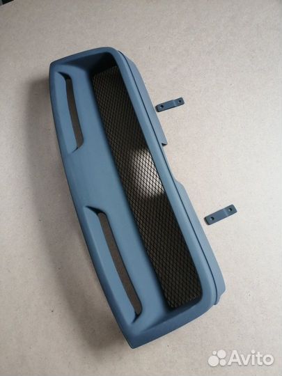 Решетка радиатора Subaru