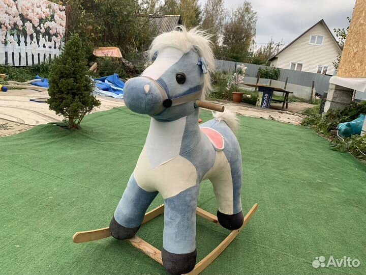 Детская качалка лошадь