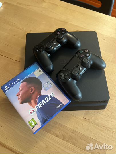 Sony playstation 4 slim 500gb + 2 пульта