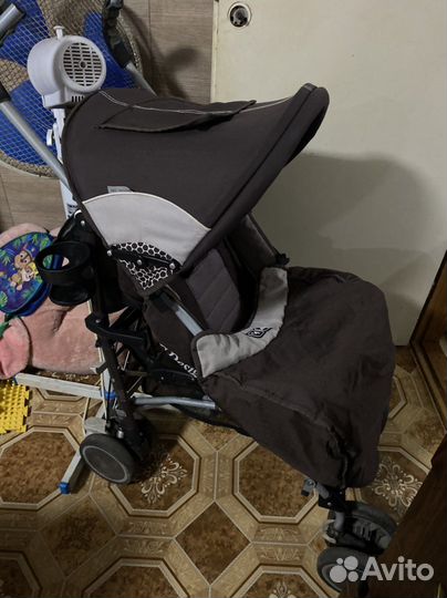 Прогулочная коляска