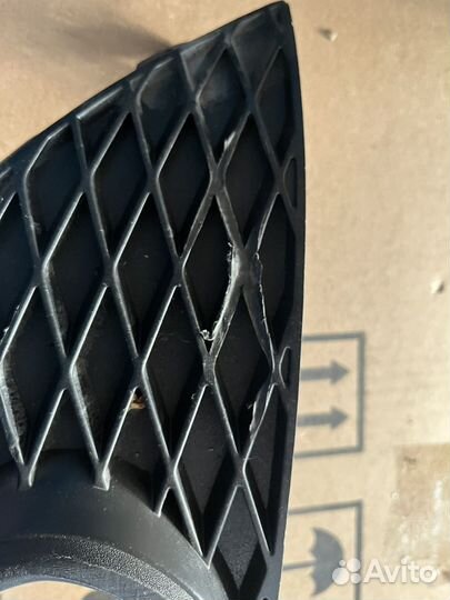 Накладка противотуманной фары Opel Astra H