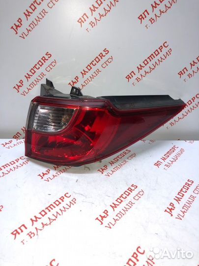 Фонарь задний правый Mazda Premacy CW LF 2011