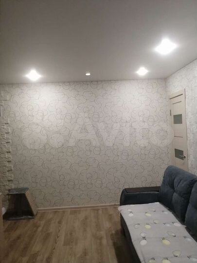 2-к. квартира, 41 м², 1/3 эт.