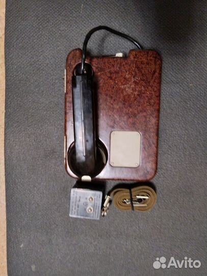 Старинный телефонный аппарат та-57