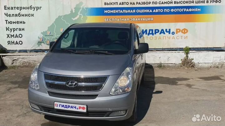 Стекло кузовное глухое левое Hyundai Grand Starex