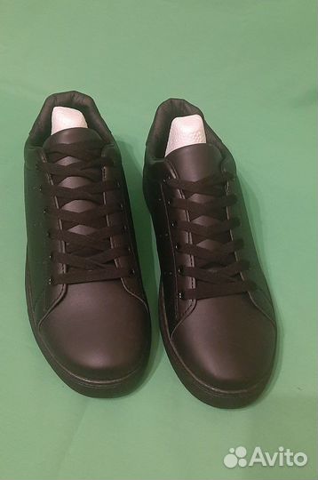 Кроссовки размер 43.44