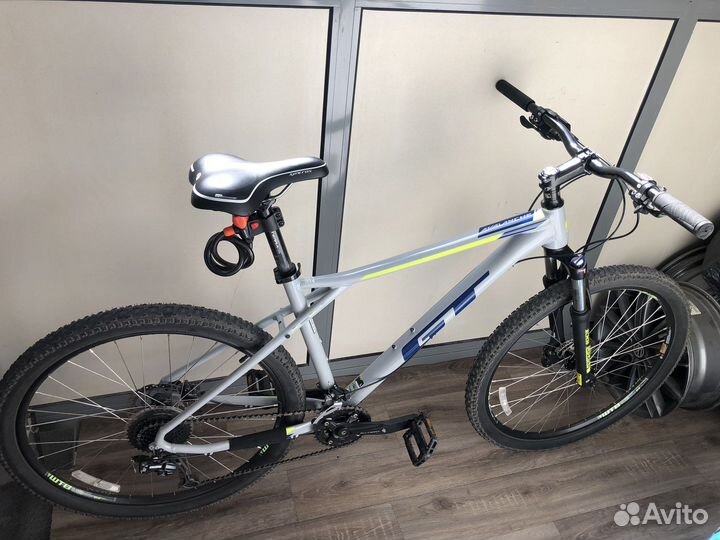 Gt avalanche comp 27.5 2019