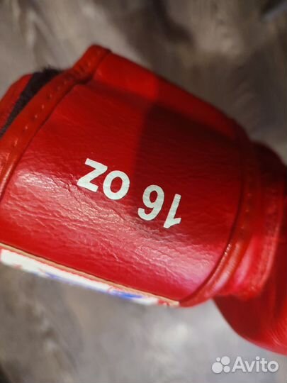 Боксерские перчатки 16 oz