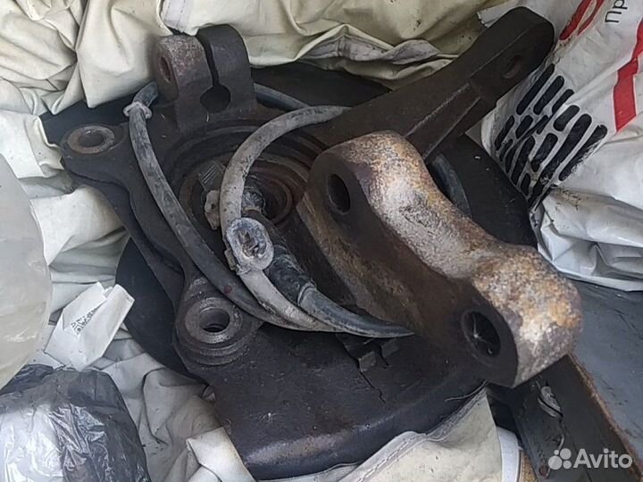 Поворотный кулак ступица Лансер 9