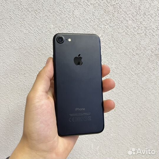 iPhone 7, 32 ГБ