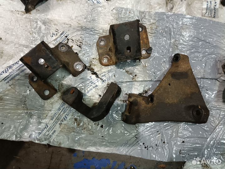 Кронштейн двигателя 2.0 FE Kia Sportage 1