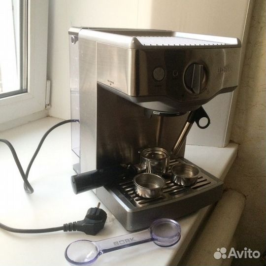 Кофеварка Bork C700