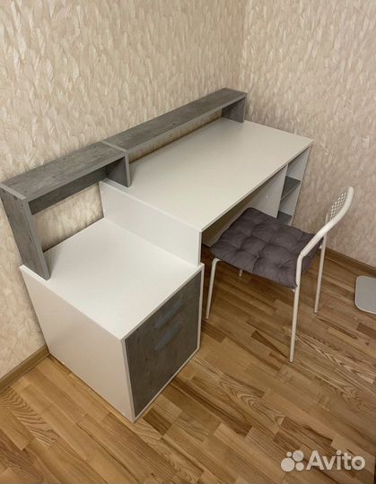 Стол компьютерный