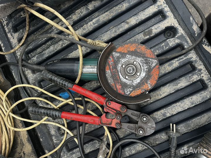 Болгарка Сабельная пила Перфоратор Сварочный