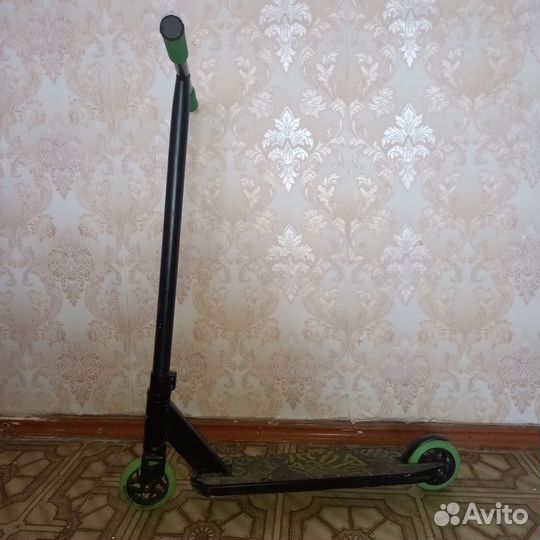 Трюковой самокат