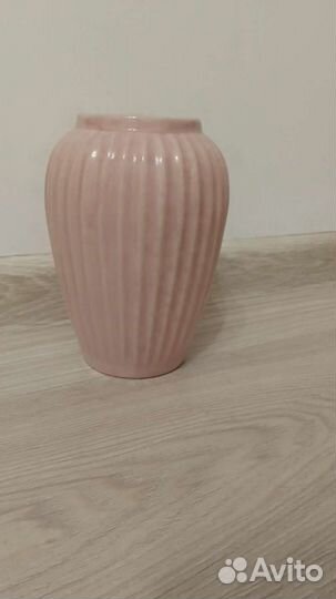 Ваза розовая