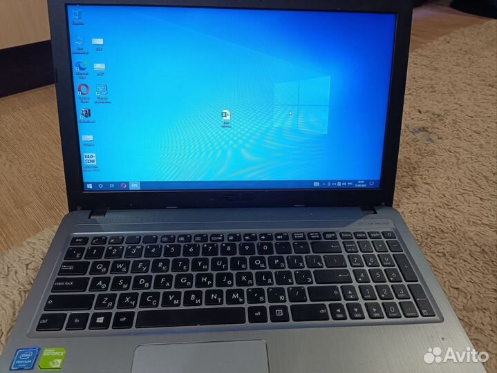 Ноутбук asus