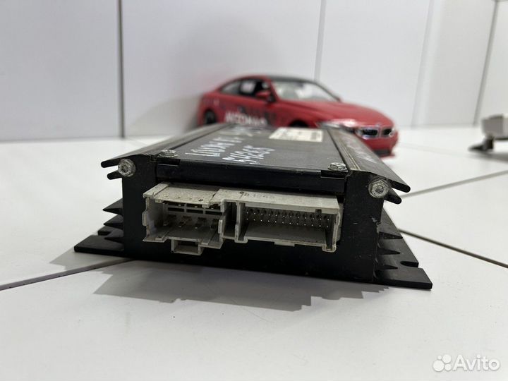 Усилитель звука (Pontiac Vibe)