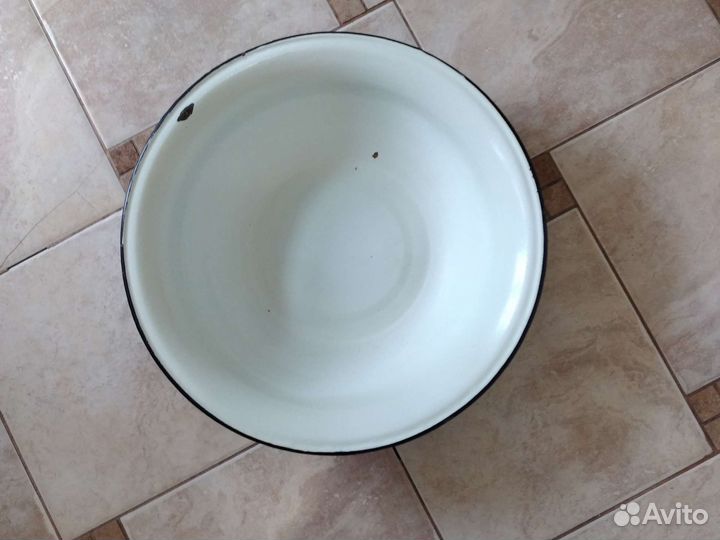 Таз эмалированный