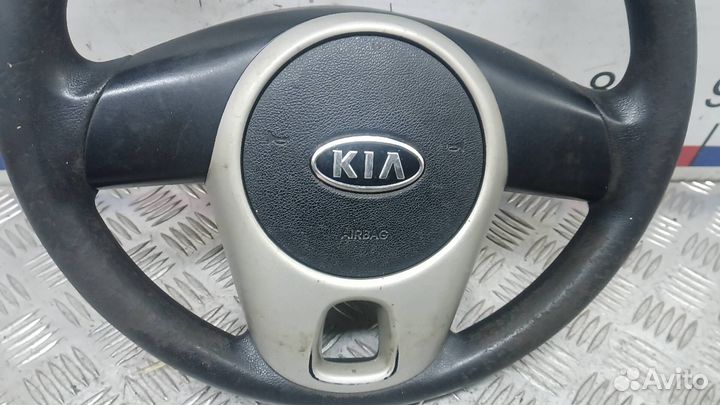 Руль Kia Venga 2011