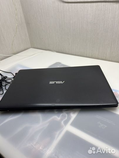 Ноутбук asus