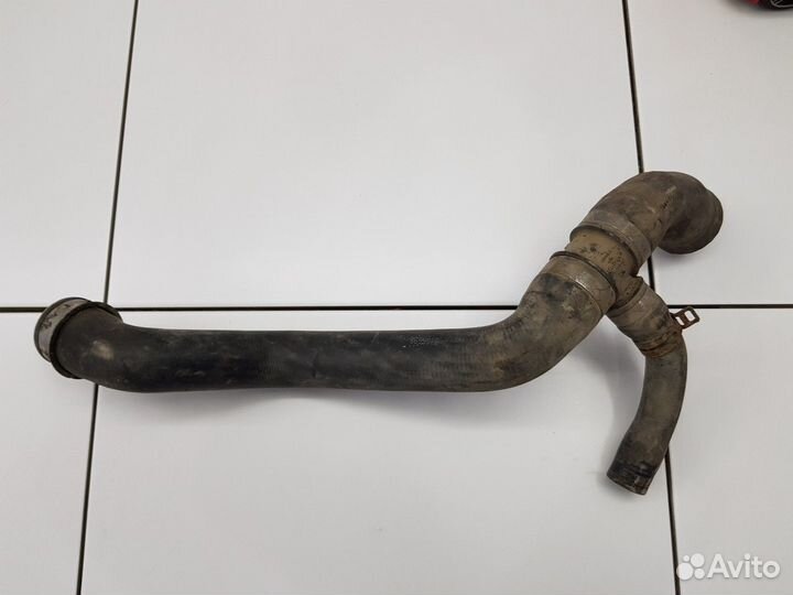 Патрубок радиатора