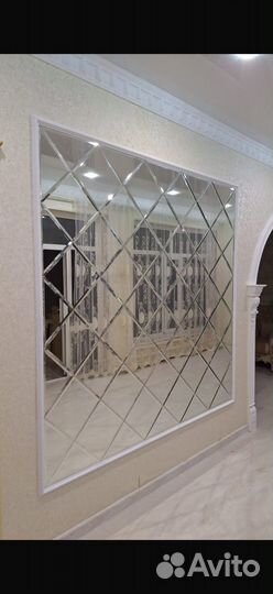 Зеркало настенное