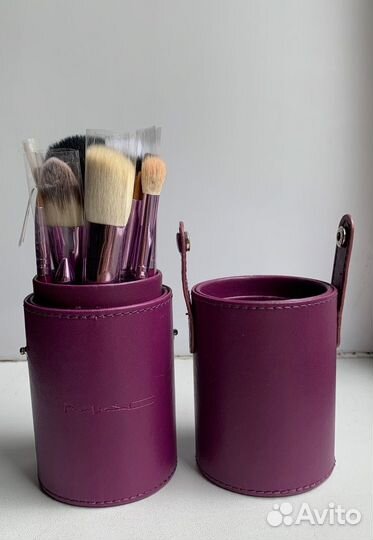 Набор кистей для макияжа MAC с чехлом