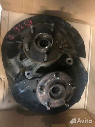 Разборка тойота. Поворотный кулак