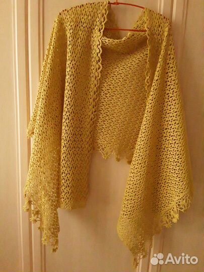 Палантин ажурный вязаный ручная работа