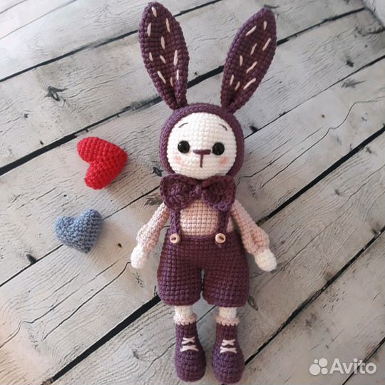 Вязаный заяц