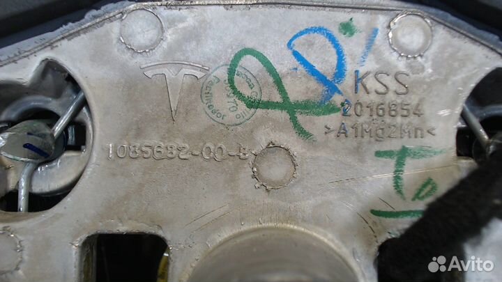 Руль Tesla Model 3, 2019