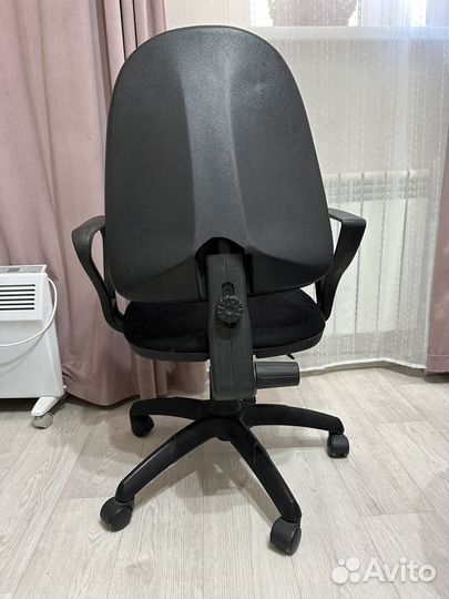 Компьютерное кресло
