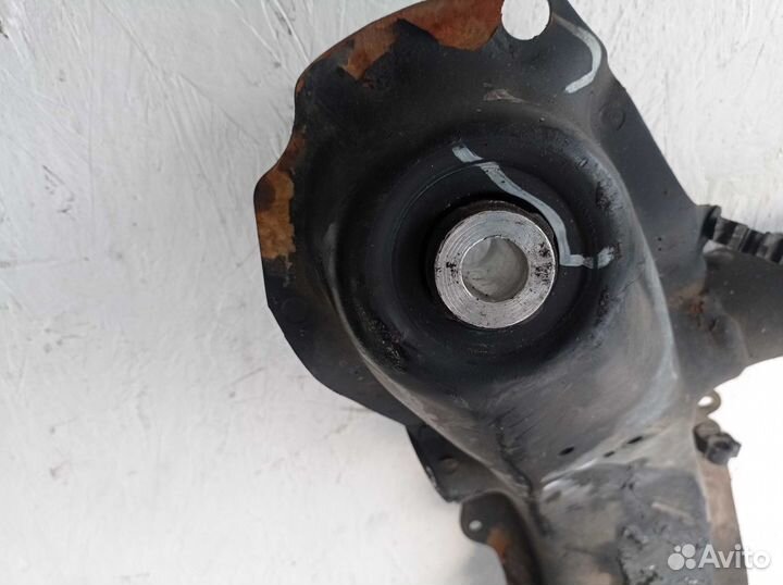 Подрамник Honda Pilot 2