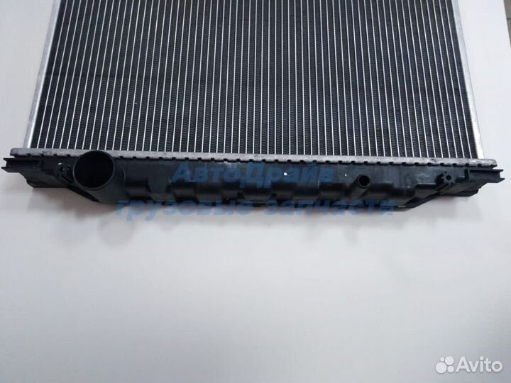 Радиатор ман 2000 охлаждения 705*610*58 мм