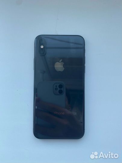 Телефон iPhone 10