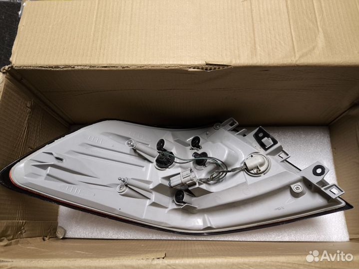 Фонарь задний фара Nissan Teana J32