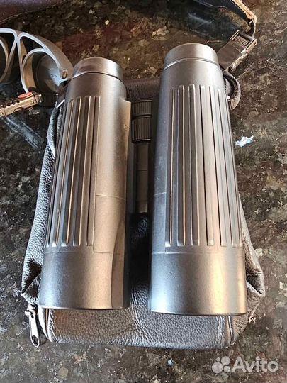 Бинокль Leica 8x50