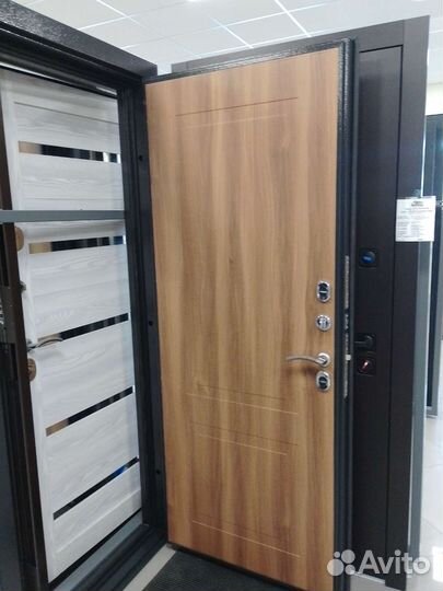 Дверь входная