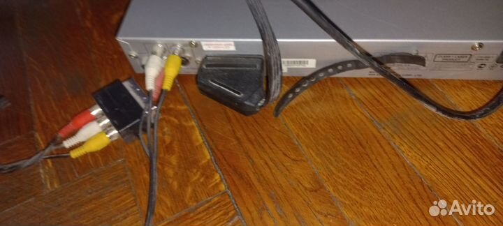 Видеомагнитофон jvc hr и DVD-плеер bbk