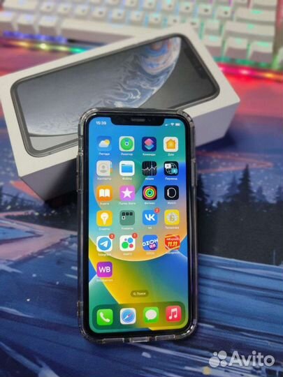 iPhone xr 128 идеал