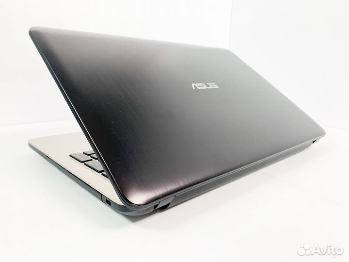 Ноутбук Asus 4 ядра/GeForce/SSD