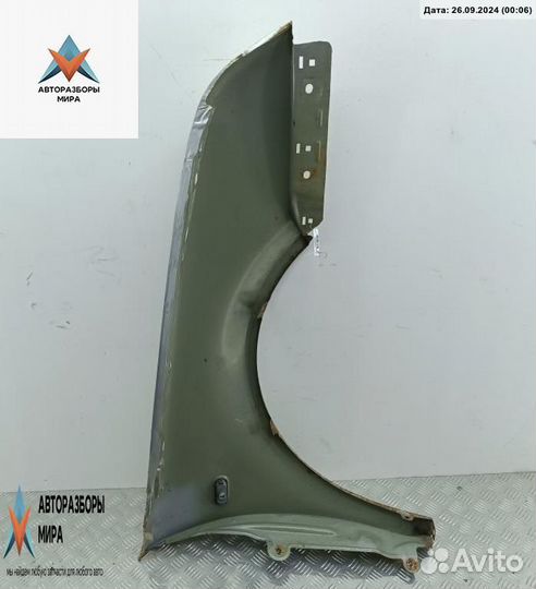 Крыло переднее левое Volkswagen Bora 2001