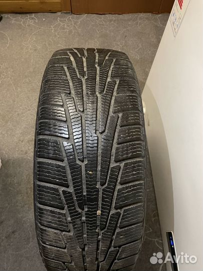 Yokohama 104ZR 235/55 R19