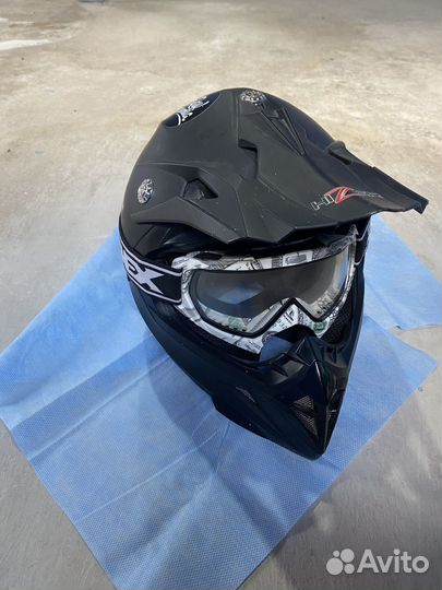 Кроссовый шлем