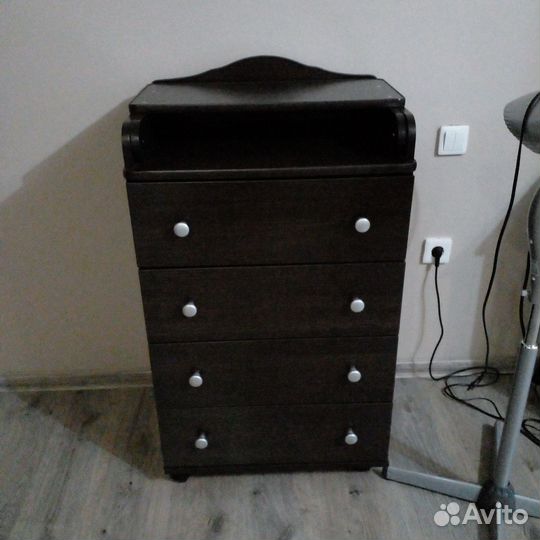 Детский комод с выдвижным пеленальным столом