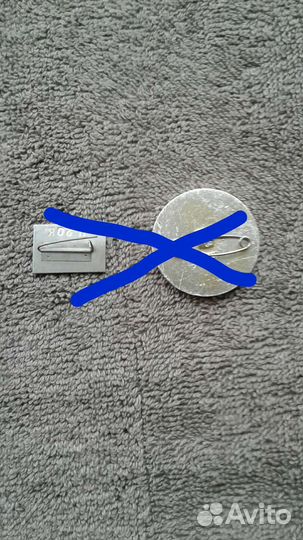 Значки финифть, демократия, донор, институты