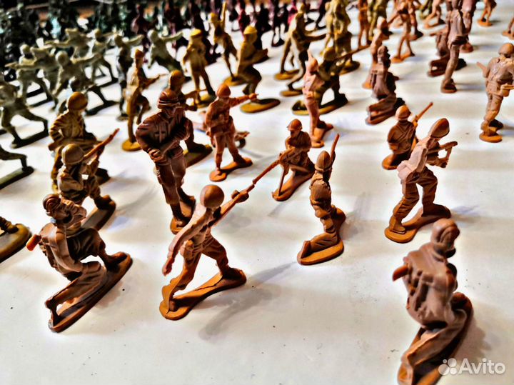 Армия солдатов