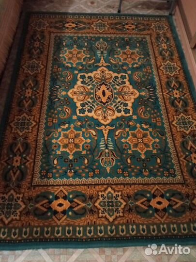 Ковер шерстяной новый 200/140